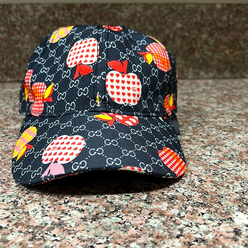 Gucci strawberry hat